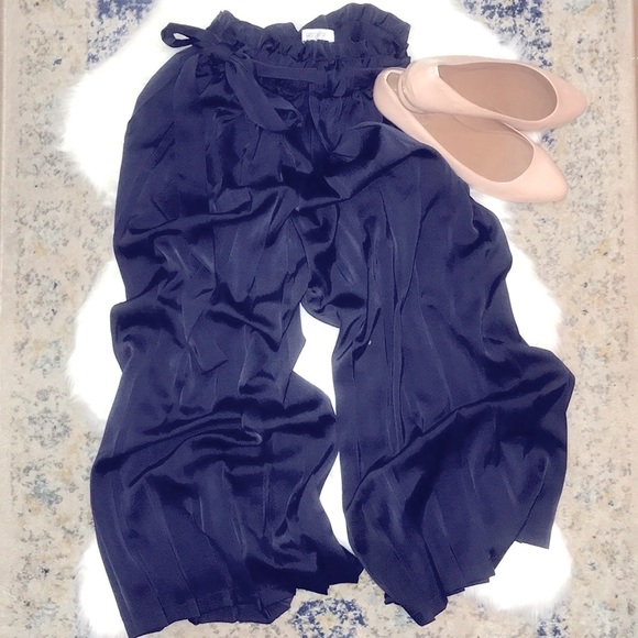 Navy Wide Leg Cropped Pant - Picture 5 of 15